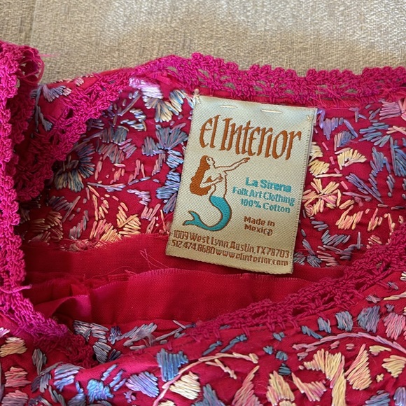 Hand embroidered mexican size small hot pink top. - Picture 3 of 3